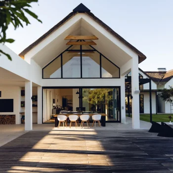 Creating a Luxurious Home on a Budget: Affordable Ways to Add Glamour