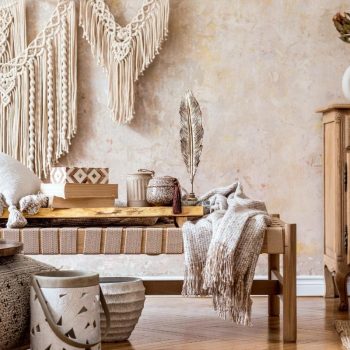 25 Boho Living Room Trends That Are Cozy, Curved & Completely 2025