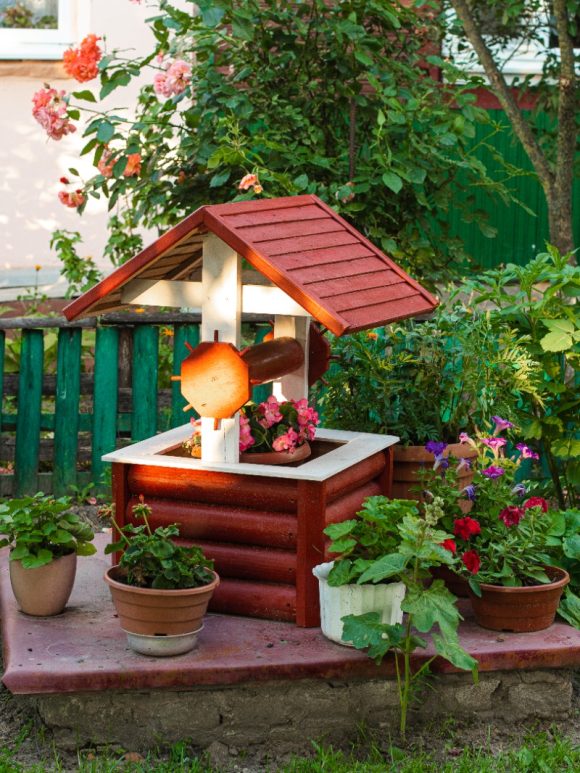 6 Stunning DIY Garden Decor Ideas That Will Make Your Neighbors Jealous