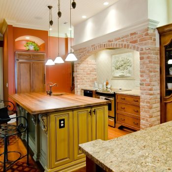 Magnificent Brown Kitchen Countertop Ideas for Small and Large Kitchens