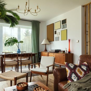 10 Amazing 70s Living Room Decor Ideas That Will Spark Your Nostalgic Memories!