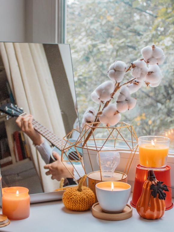 9 Fall Entryway Table Decor Ideas You’ll Love